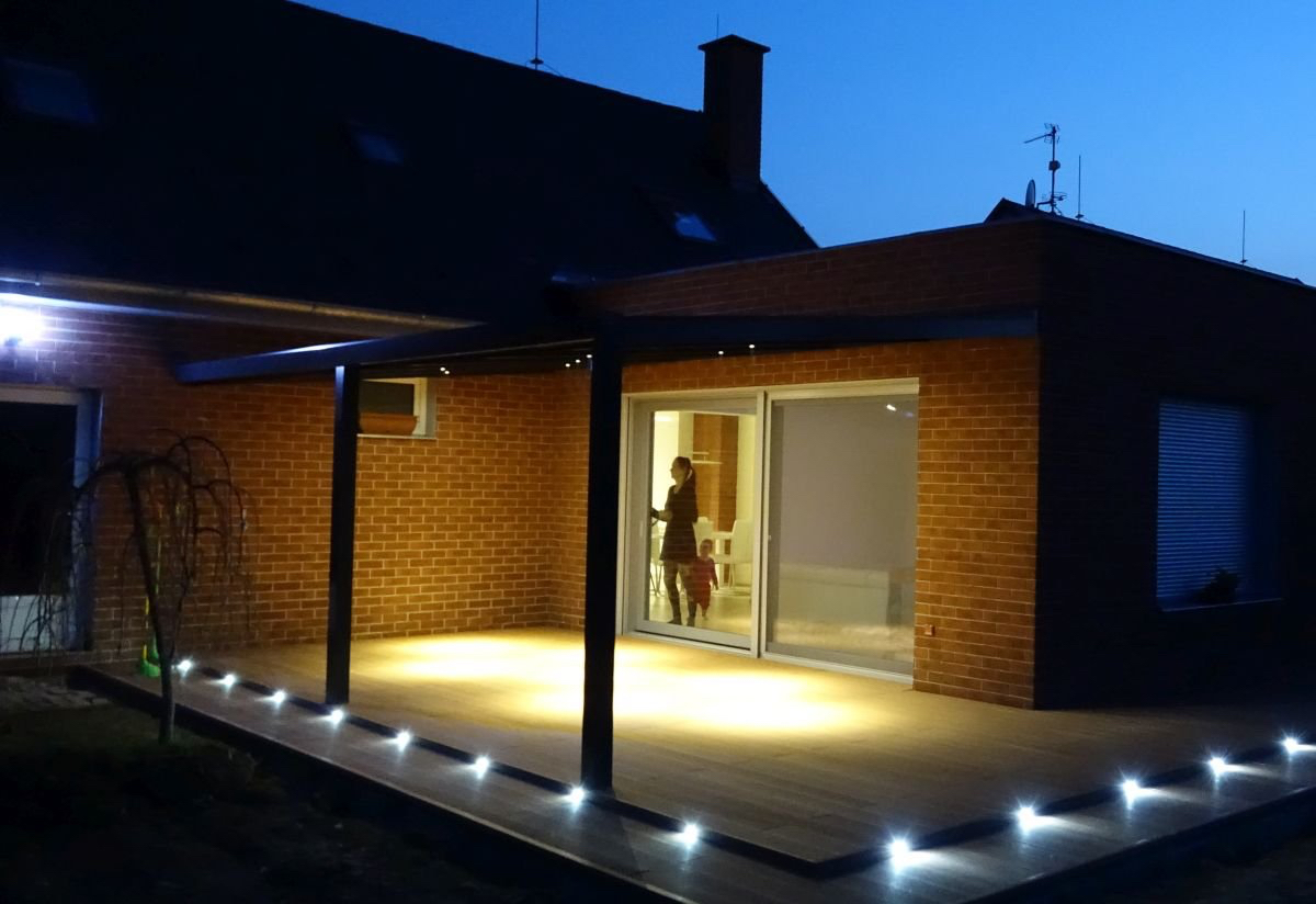 osvětlení hliníkové pergoly