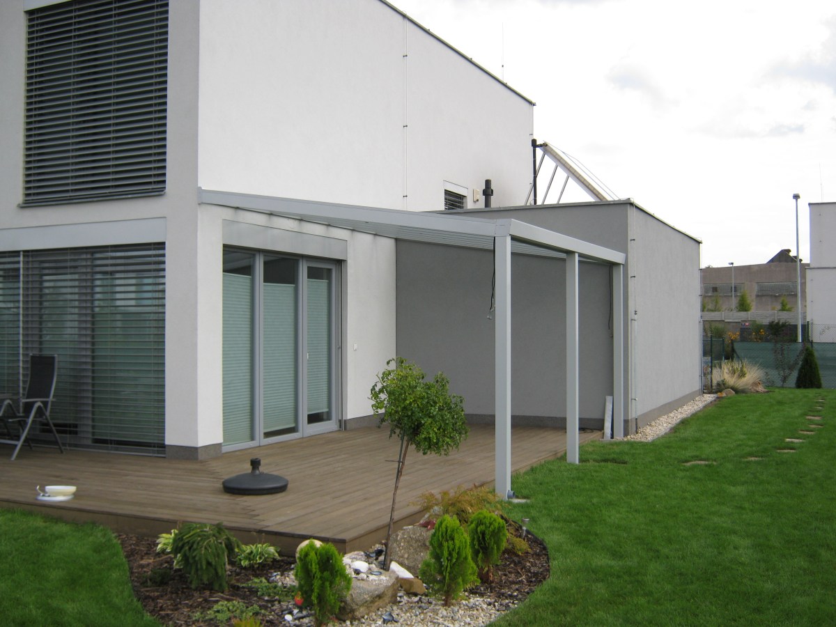 Parkovací stání stříbrná RAL 9006 300 x 400 cm provedení DELUXE